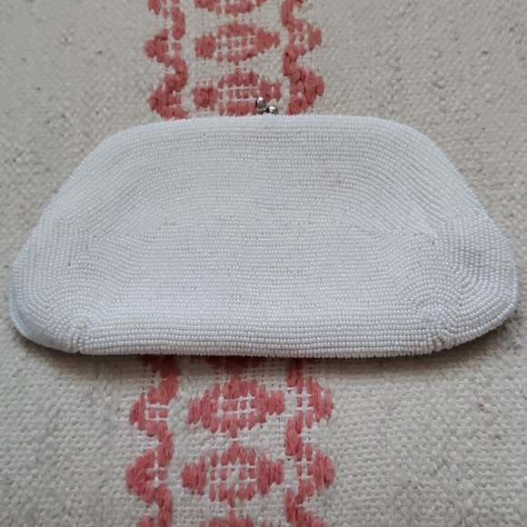 Clutch - Picture 2 of 4